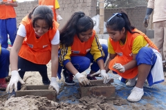 Elaboracion de adobes Chan Chan .